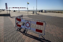 Parkeerterreinen stranden Zandvoort en Bloemendaal afgesloten