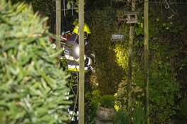 Brand in tuin bij de Van Verschuer Brantslaan in Bennebroek