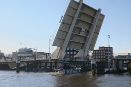 Bruggen en sluizen weer normaal bediend