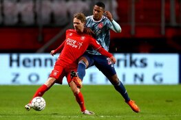 Huntelaar redt Ajax in Enschede