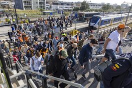 Stroom racefans naar Zandvoort komt op gang