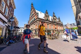 Rijke historie en heerlijke wandelzon kleuren eerste editie Haarlem City Walk
