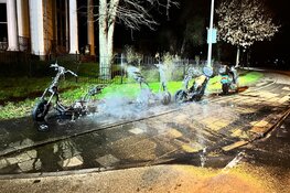 Drie deelscooters in brand in Bloemendaal