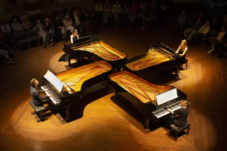 Het Natalon Kwartet speelt Canto Ostinato in Openluchttheater Bloemendaal
