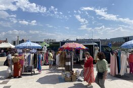 Vier de start van de zomer met Ibiza-markt XL op Zandvoort.