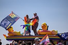 Pride at the Beach tocht 2024 door Zandvoort