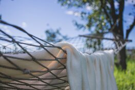 Na weekenddip volgen brede opklaringen