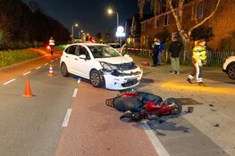 Automobilist in botsing met scooter op Meerweg in Bennebroek
