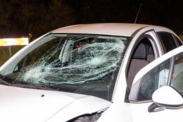 Automobilist in botsing met scooter op Meerweg in Bennebroek