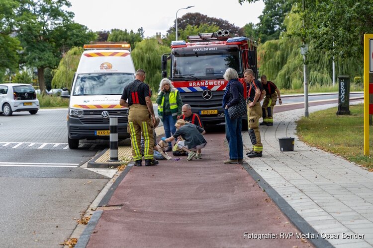 Hond raakt bekneld tussen voorwiel van fiets in Bloemendaal
