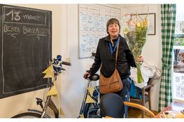 Burgemeester Rog steekt handen uit de mouwen bij het Hertenkamp in Bloemendaal tijdens NLdoet 2026